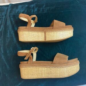 Stuart Weitzman brown suede platform sandals, size 10
